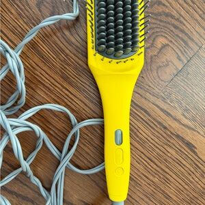 Drybar The brush crush Hair Straightening Brush